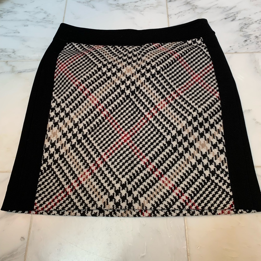 White House Black Market skirt